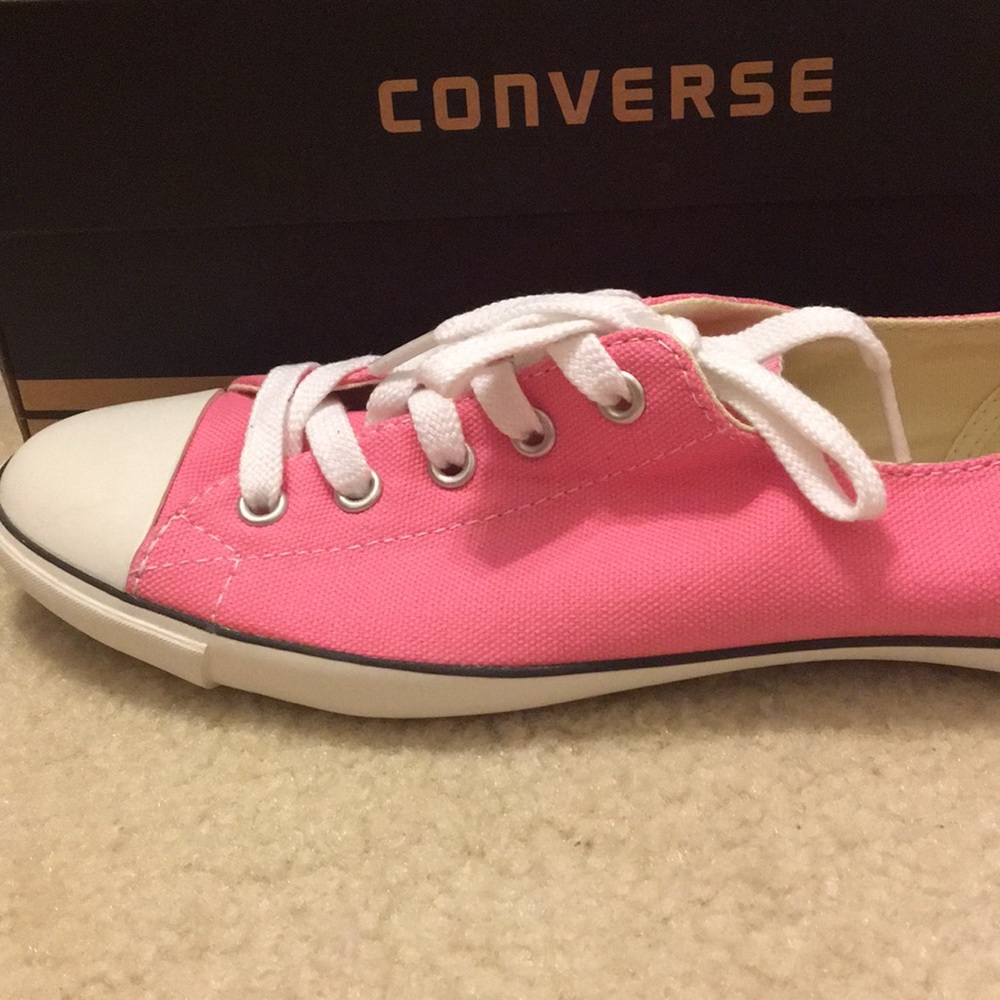 Pink converse